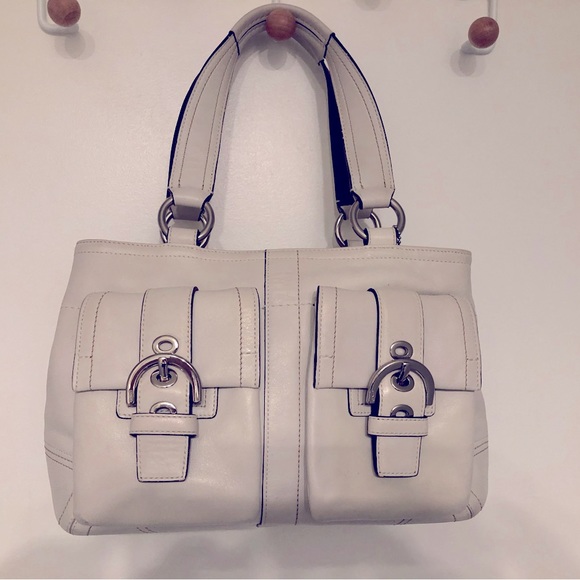 Coach - leather handbag - like new - Picture 1 of 6